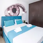 Sharon - Coralli Beachfront