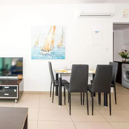 Sharon - Coralli Beachfront *