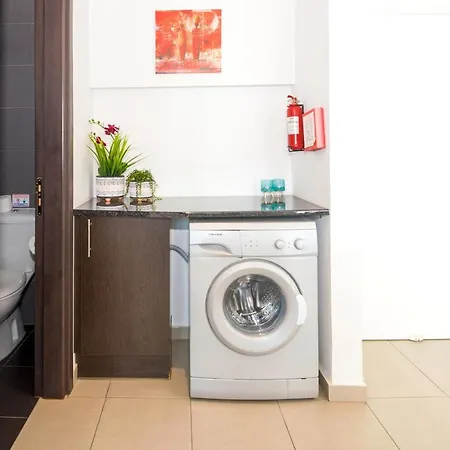 Sharon - Coralli Beachfront アパート