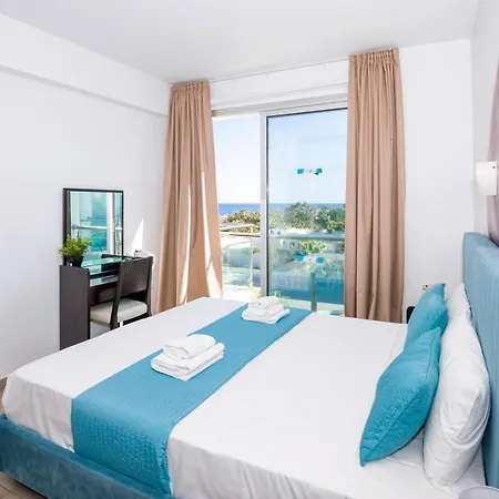 Sharon - Coralli Beachfront アパート