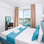 Sharon - Coralli Beachfront Appartement