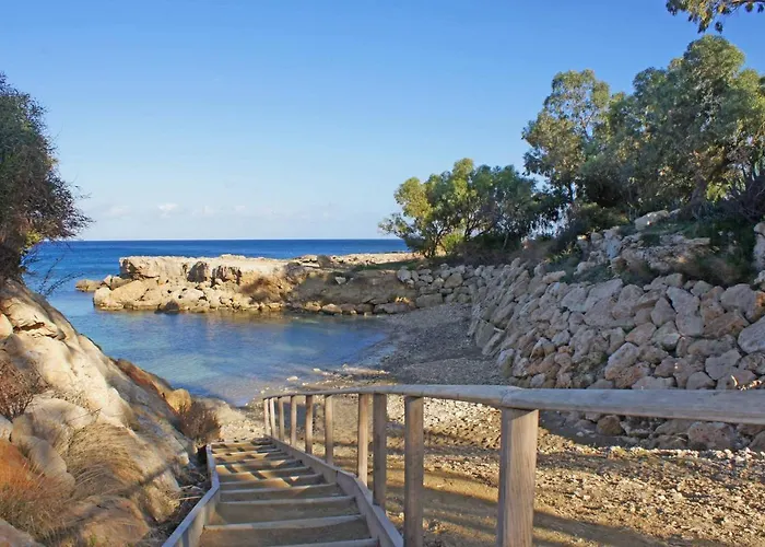 Sharon - Coralli Beachfront * Πρωταράς
