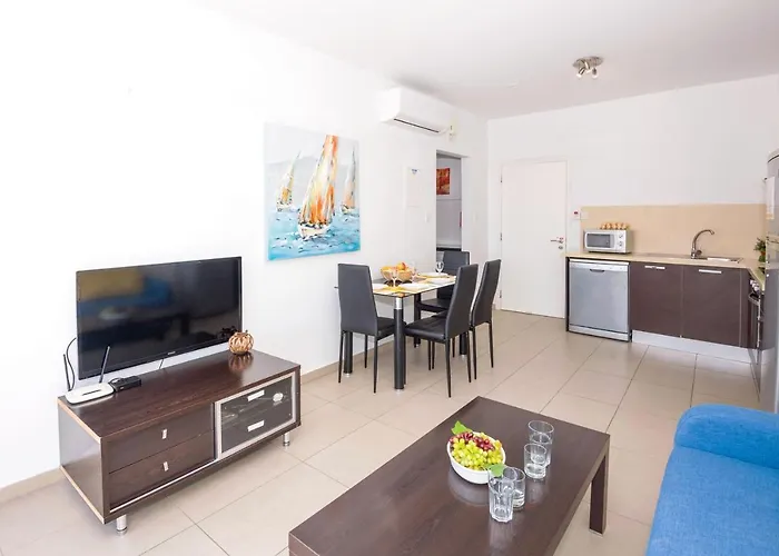 Sharon - Coralli Beachfront *