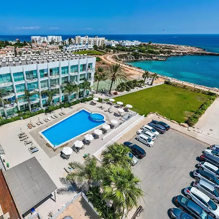 Sharon - Coralli Beachfront *